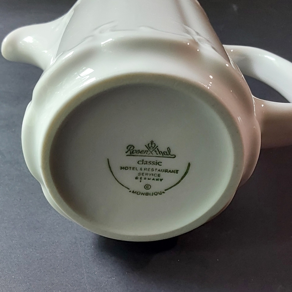 VTG Rosenthal White Porcelain Monbijou Creamer w Lid - Picture 5 of 7